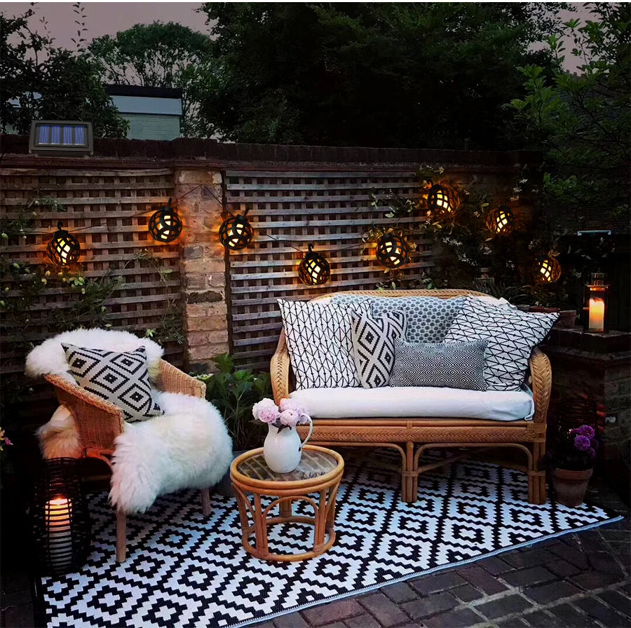 Solar String Lights LED Outdoor Waterproof Flickering Flame Hanging Solar Lantern Lamp with 8 Ball for Patio Garden Yard