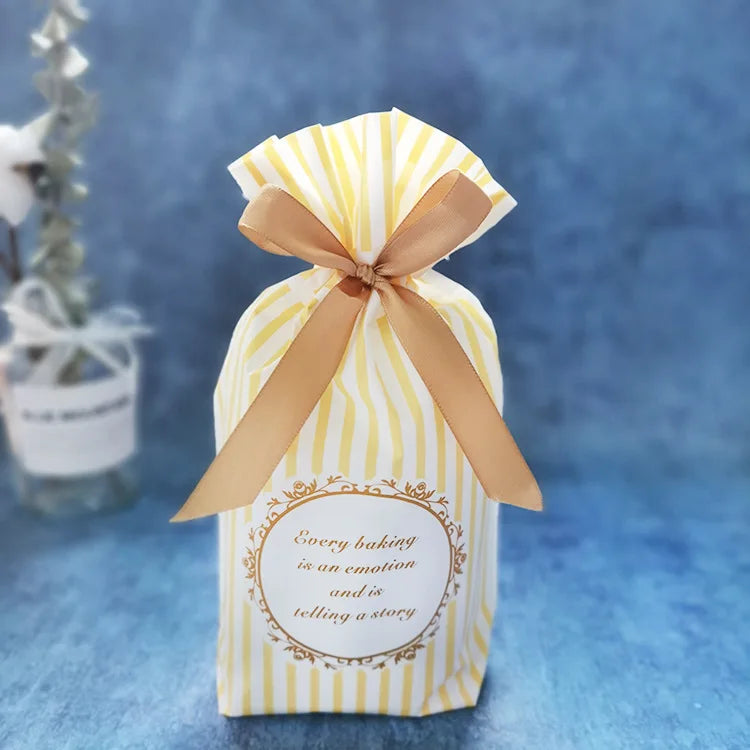 50 PCS/100 PCS Christmas gift bag holiday decoration bag candy cookie snack bag for packaging food drawstring bundle pocket