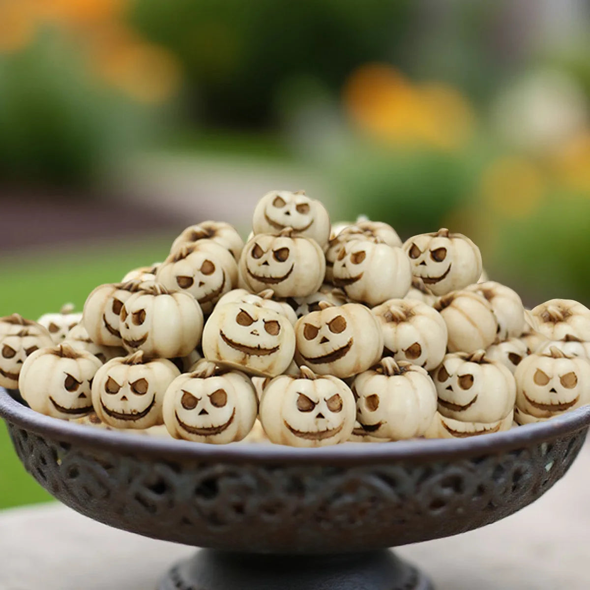 5/20 Pcs Resin Halloween Pumpkin Decorations - Reusable Creepy Mini Realistic Pumpkins Creative and Interesting Garden Ornaments
