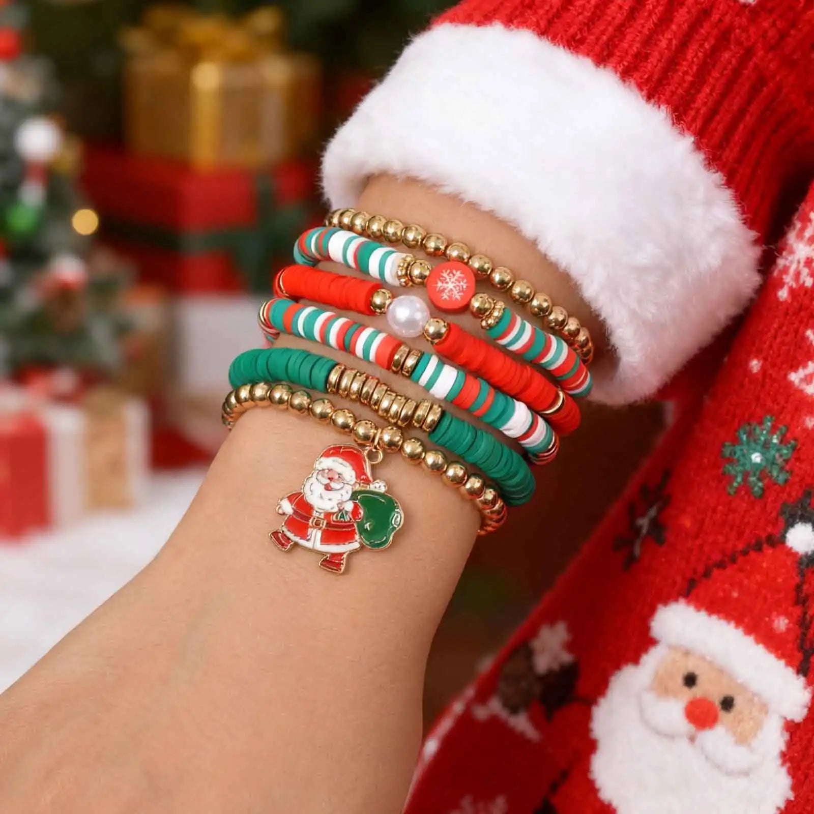 Set Christmas Elastic Beaded Bracelet for Women,Santa Claus Wreath Reindeer Xmas Tree Soft Clay Bracelets,Set Jewelry Gift