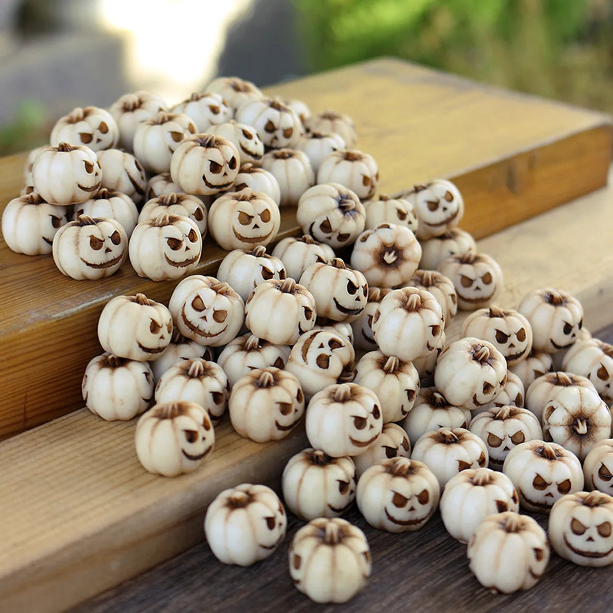 5/20 Pcs Resin Halloween Pumpkin Decorations - Reusable Creepy Mini Realistic Pumpkins Creative and Interesting Garden Ornaments