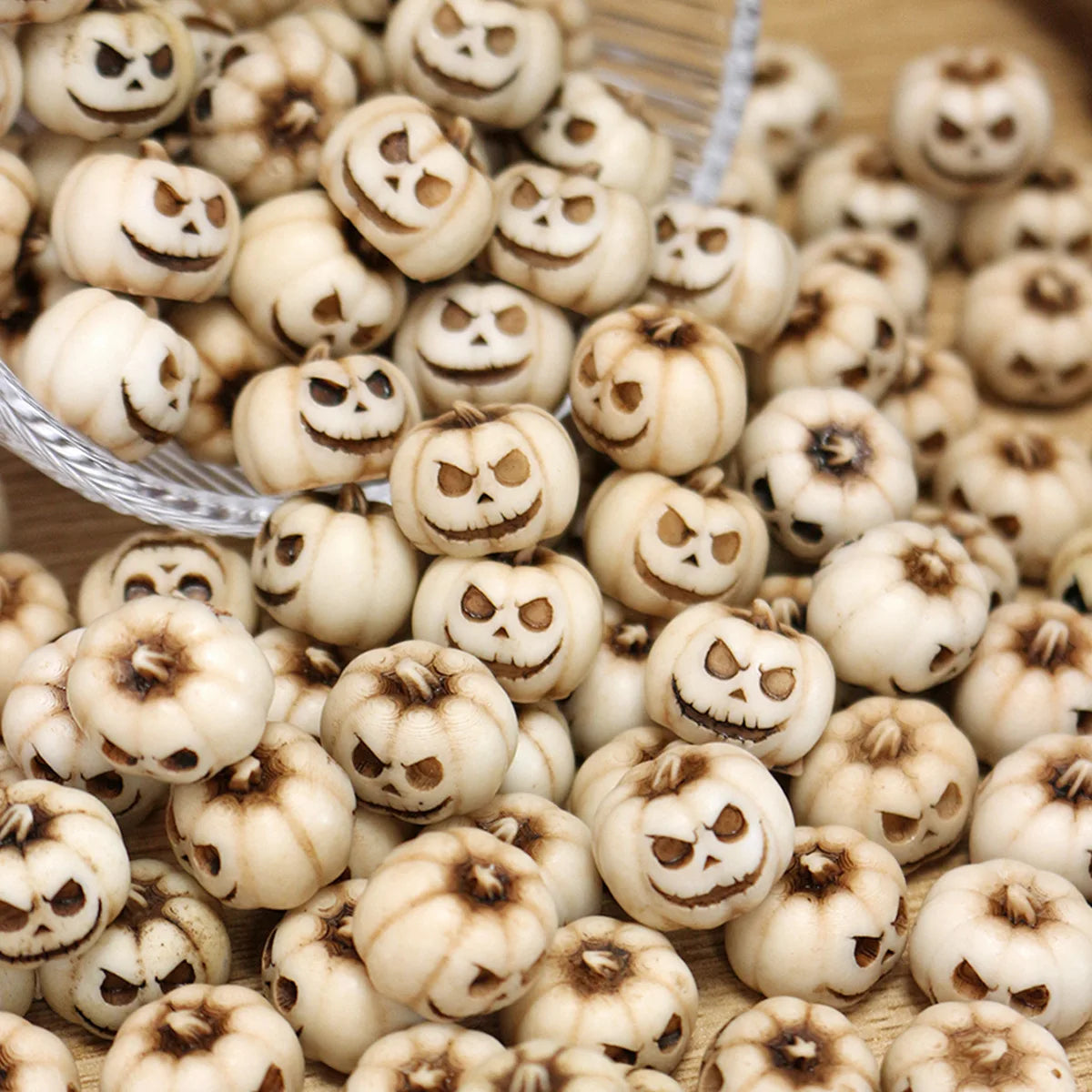 5/20 Pcs Resin Halloween Pumpkin Decorations - Reusable Creepy Mini Realistic Pumpkins Creative and Interesting Garden Ornaments