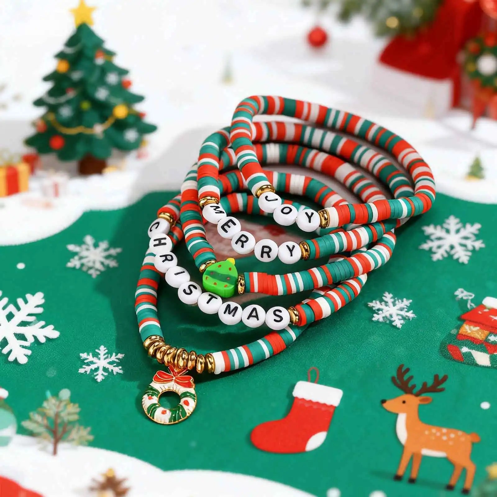 Set Christmas Elastic Beaded Bracelet for Women,Santa Claus Wreath Reindeer Xmas Tree Soft Clay Bracelets,Set Jewelry Gift
