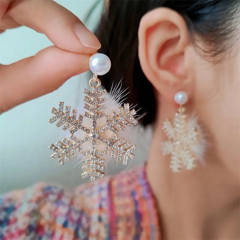 Christmas Earrings Bestsellers: Christmas Cap Stud Earrings, Cute And Fresh European And American Earrings With Diamonds