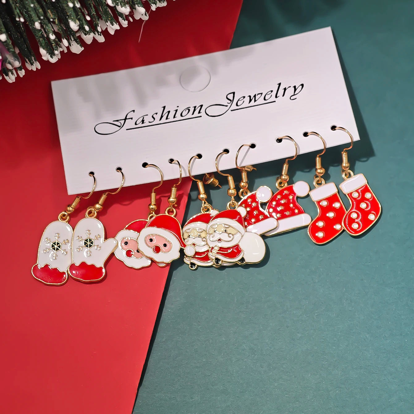 Cross-Border Fashion New Arrival Santa Claus, Reindeer, Christmas Tree and Moon Earrings Cute Cartoon Christmas Earrings Set